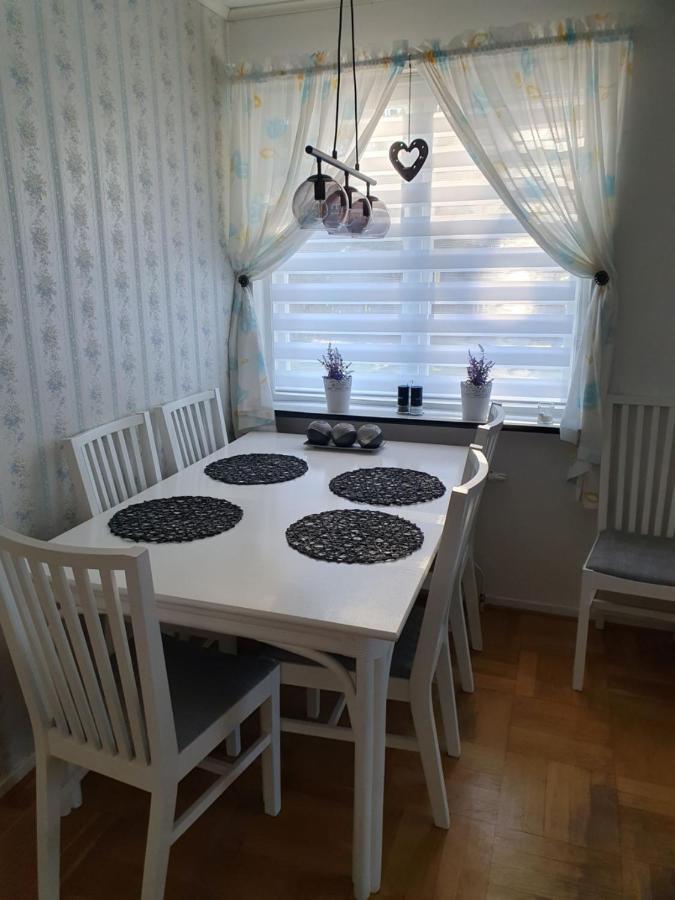 Hela Boendet Uthyres Överlida Kültér fotó